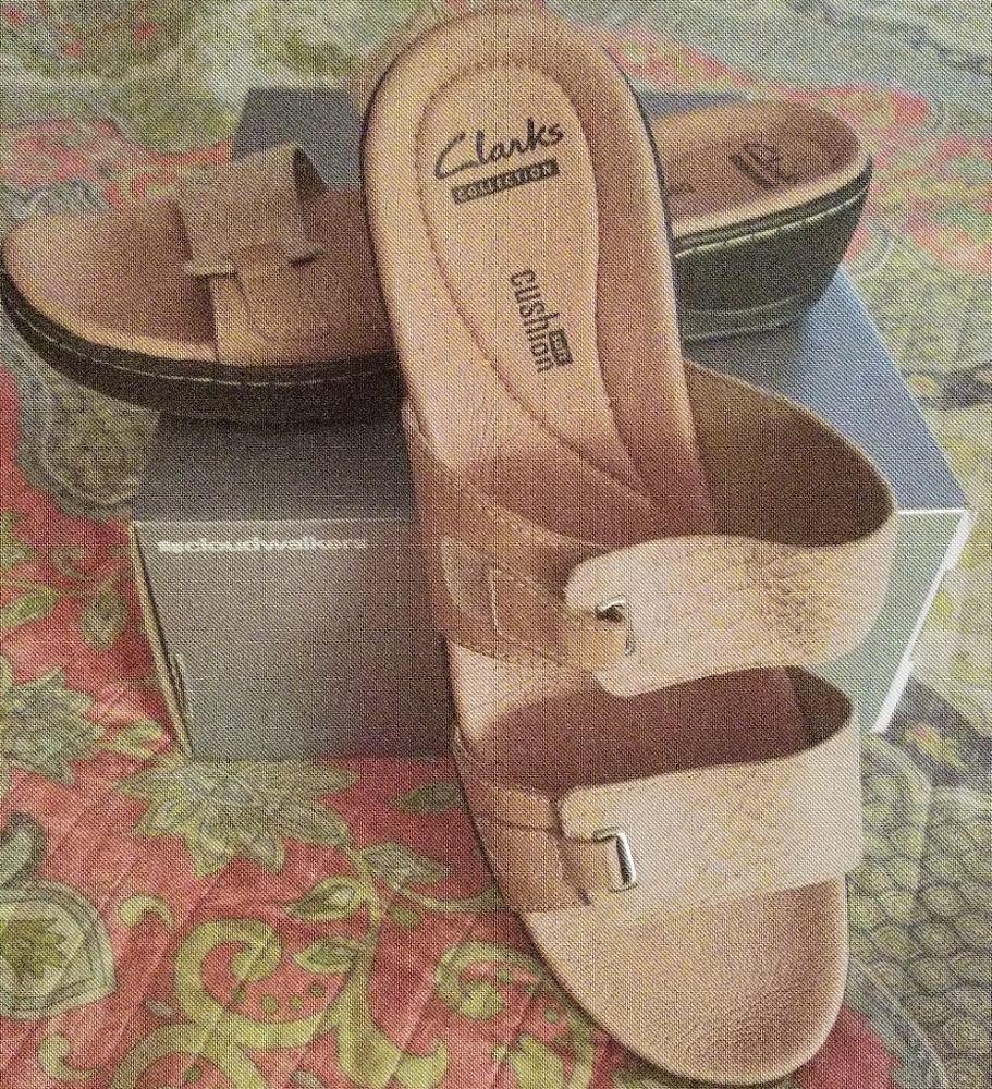 Clarks slide sandal new without box